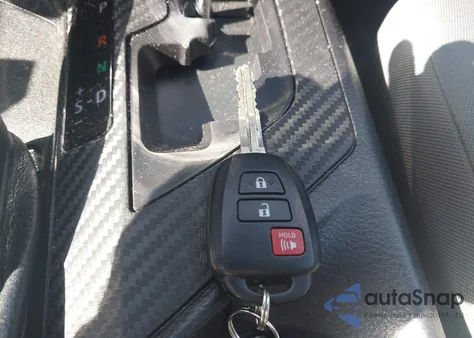 2015 Toyota Rav4 Le z USA, uszkodzony, nr VIN 2T3BFREVXFW247482